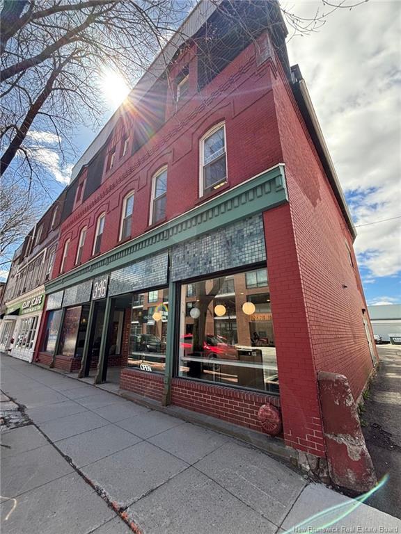 









346


Queen

ST,
Fredericton,




NB
E3B 1B2


