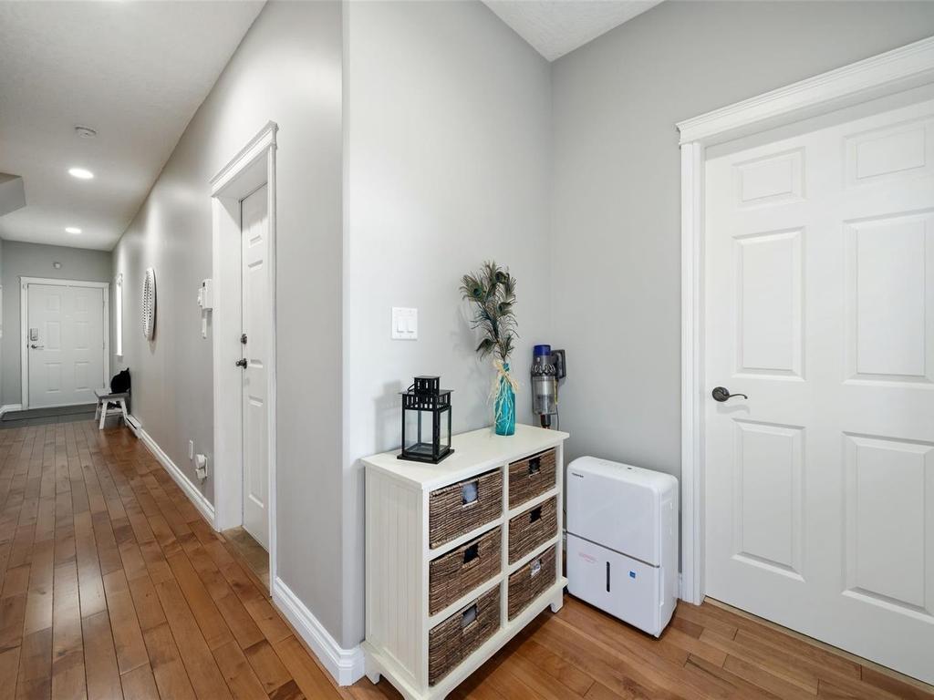 









951


Goldstream

Ave, 141,
Langford,




BC
V9B 6S5


