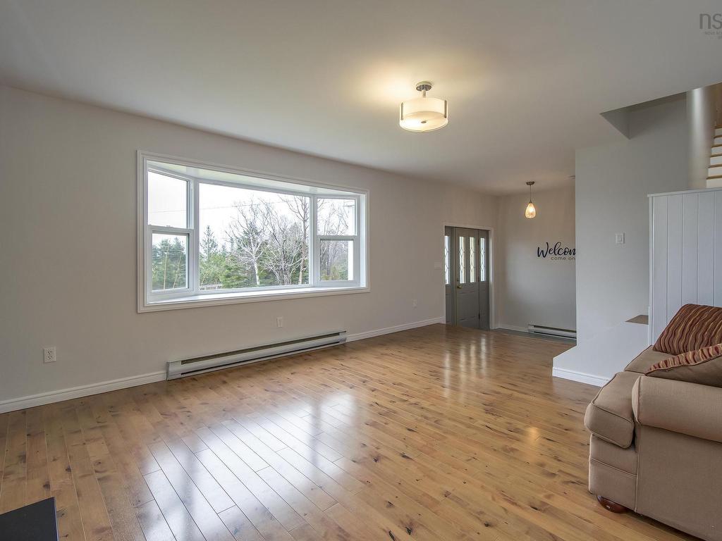












2208 329 Highway

,
Birchy Head,




NS
B0J 1T0

