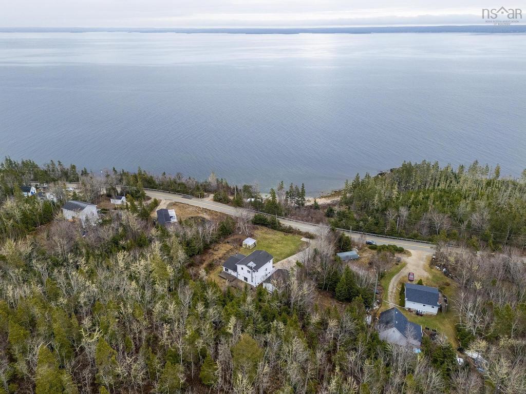 












2208 329 Highway

,
Birchy Head,




NS
B0J 1T0

