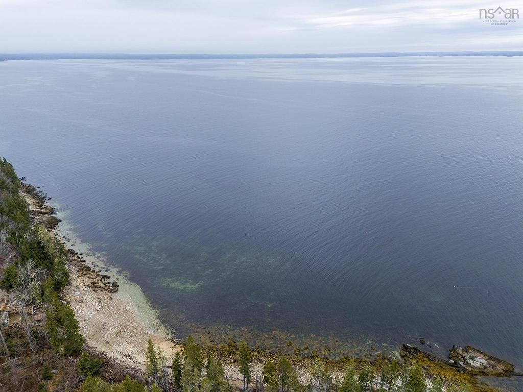 












2208 329 Highway

,
Birchy Head,




NS
B0J 1T0

