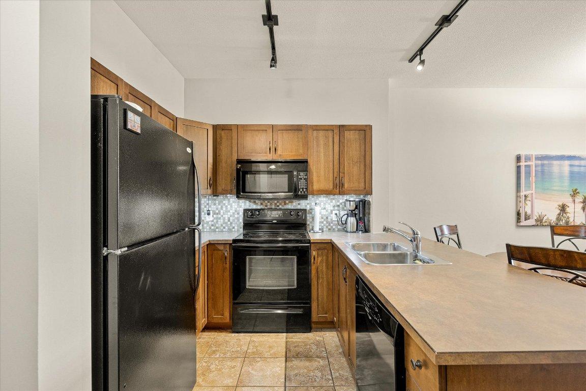 









654


Cook

Road, 325,
Kelowna,




BC
V1W 3G7

