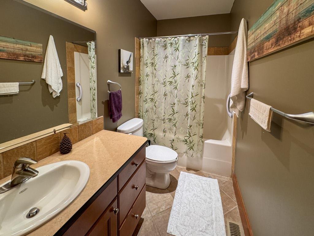 









7200


COTTONWOOD

Drive, 65,
Osoyoos,




BC
V0H 1V3

