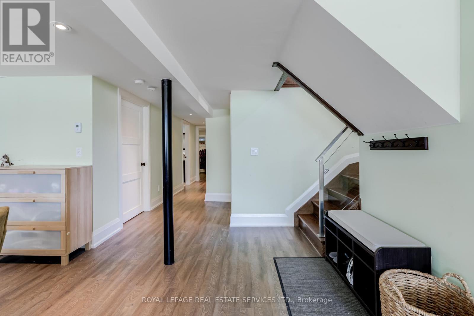 












194 SYLVAN AVENUE

,
Toronto,




Ontario
M1E1A3

