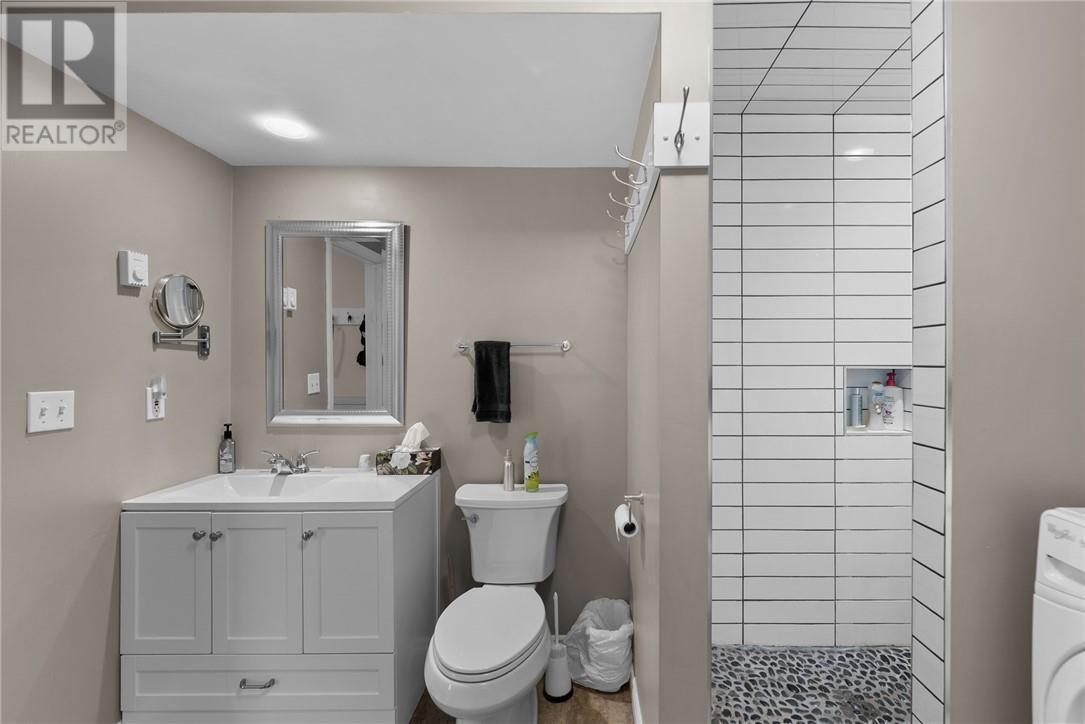 












176 Kring Road

,
Spanish,




Ontario
P0P2E0

