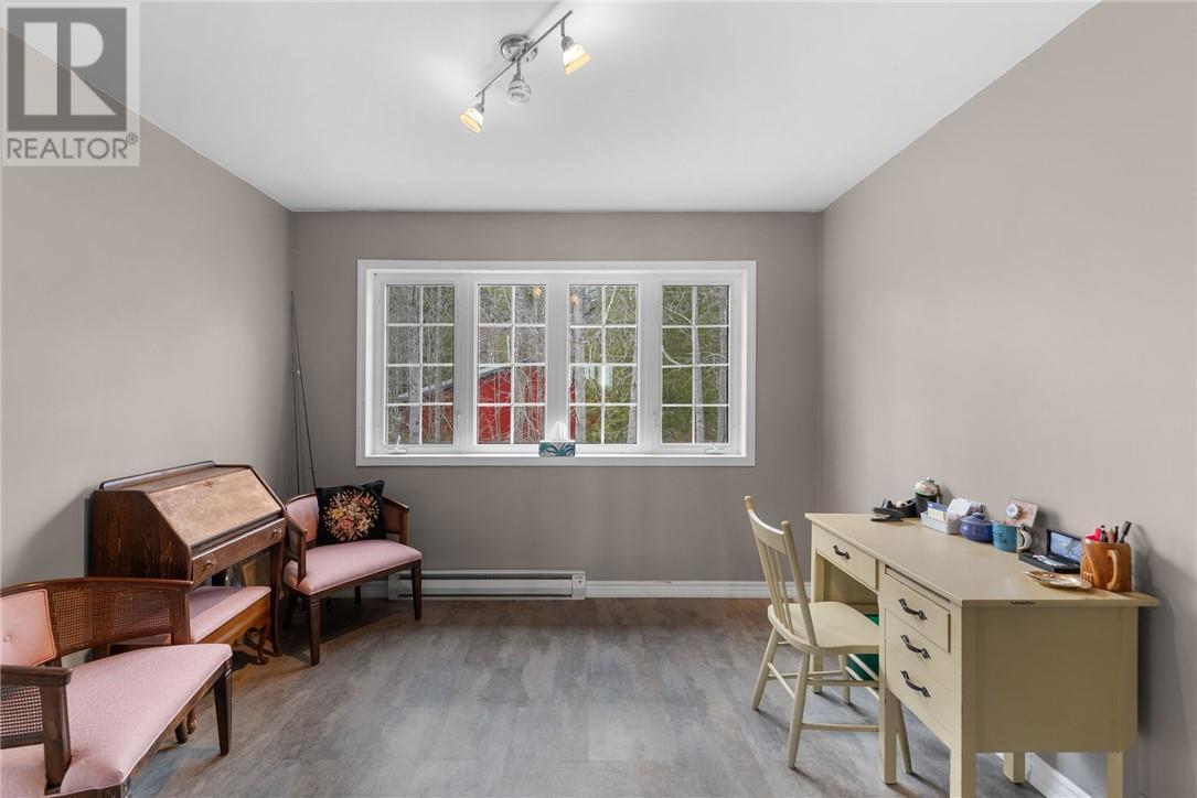












176 Kring Road

,
Spanish,




Ontario
P0P2E0

