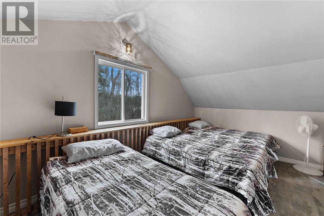 












176 Kring Road

,
Spanish,




Ontario
P0P2E0


