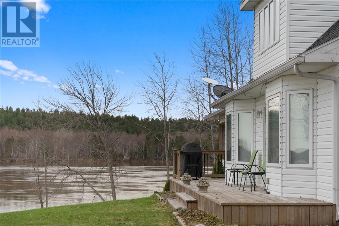 












176 Kring Road

,
Spanish,




Ontario
P0P2E0

