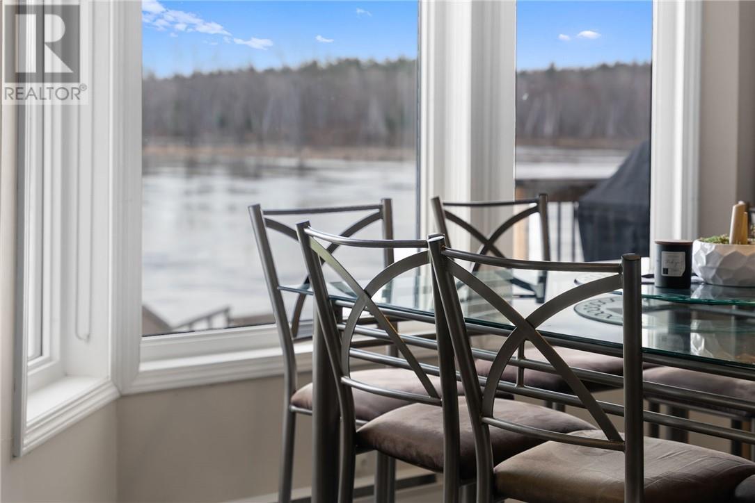 












176 Kring Road

,
Spanish,




Ontario
P0P2E0


