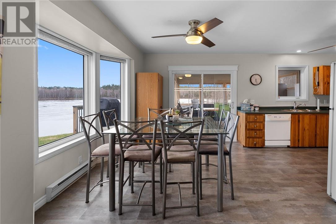 












176 Kring Road

,
Spanish,




Ontario
P0P2E0

