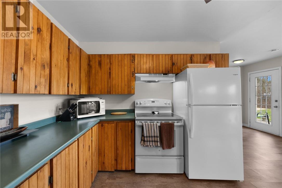 












176 Kring Road

,
Spanish,




Ontario
P0P2E0

