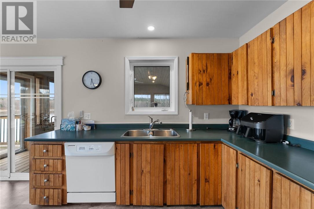 












176 Kring Road

,
Spanish,




Ontario
P0P2E0

