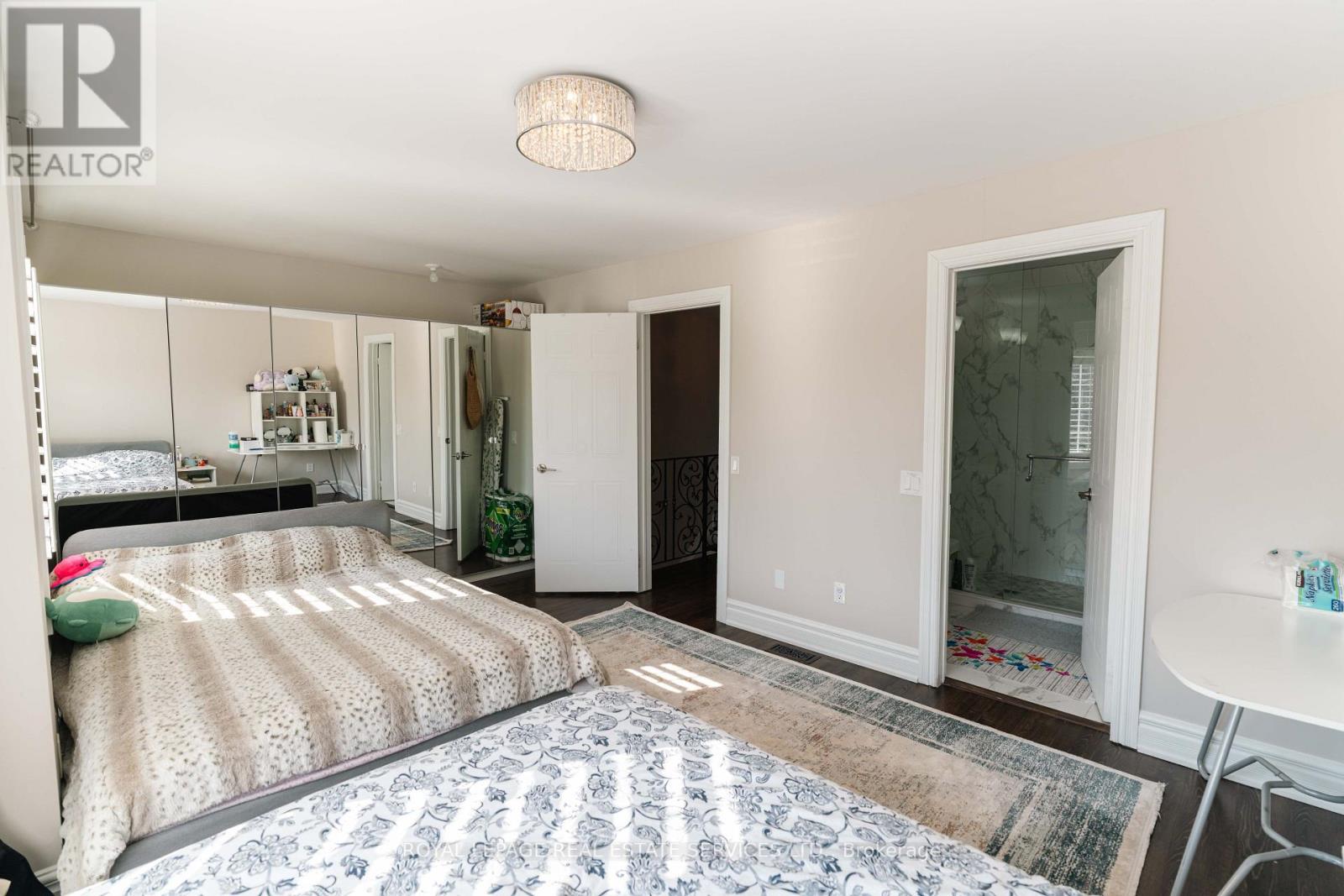 












5129 BOARDWALK DRIVE

,
Mississauga,




Ontario
L5R3X7

