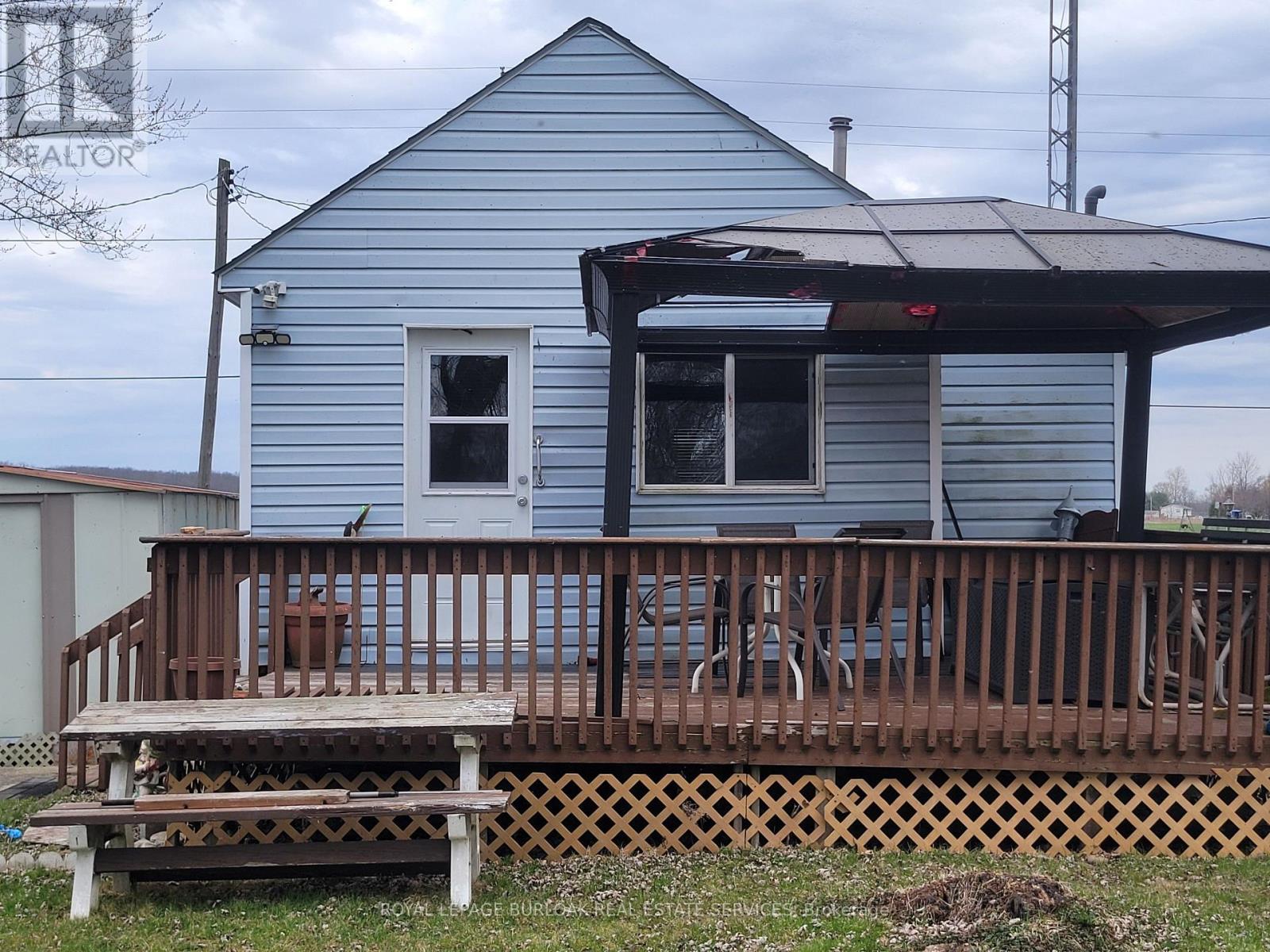 












1072 LAKESHORE ROAD

,
Haldimand,




Ontario
N0A1P0

