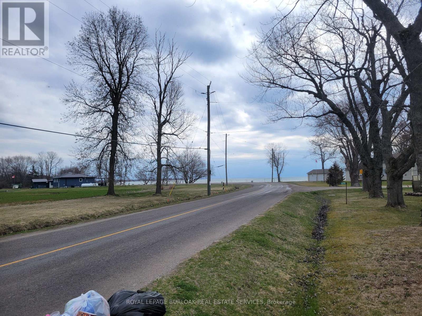 












1072 LAKESHORE ROAD

,
Haldimand,




Ontario
N0A1P0

