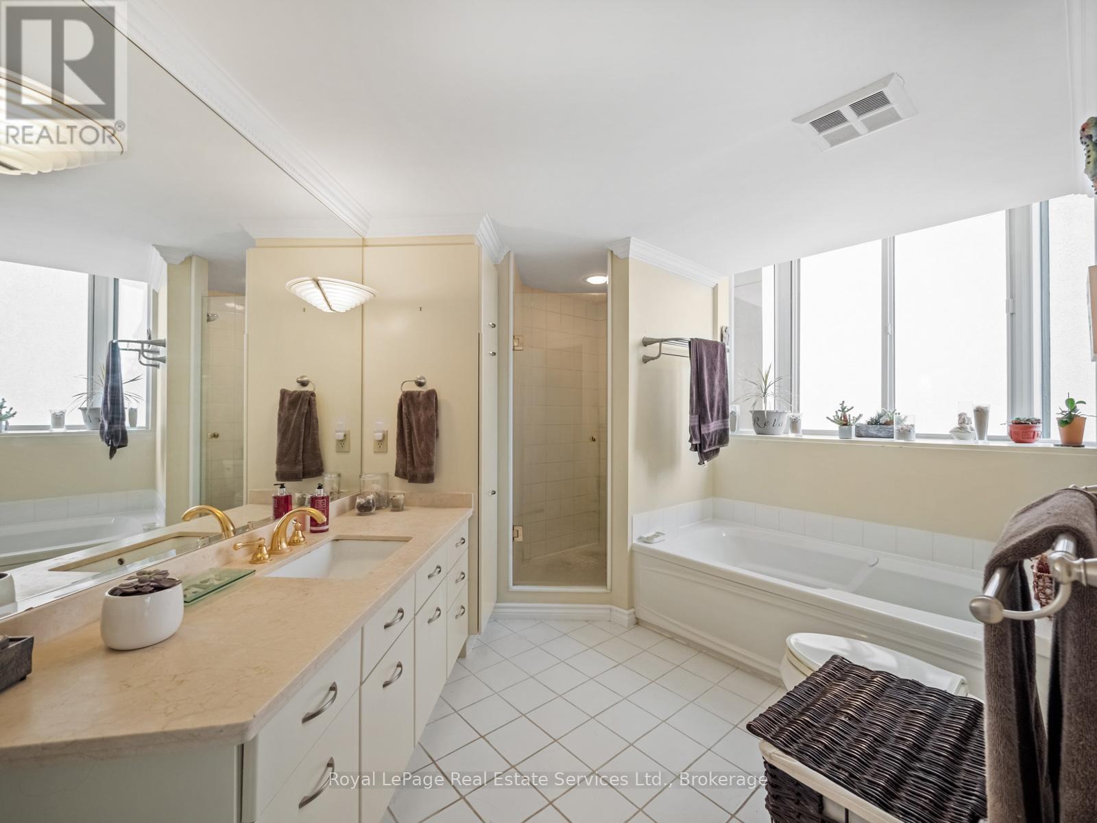 












310 - 415 LOCUST STREET

,
Burlington (Brant),




Ontario
L7S2J2

