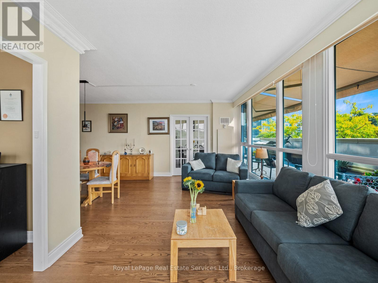 












310 - 415 LOCUST STREET

,
Burlington (Brant),




Ontario
L7S2J2

