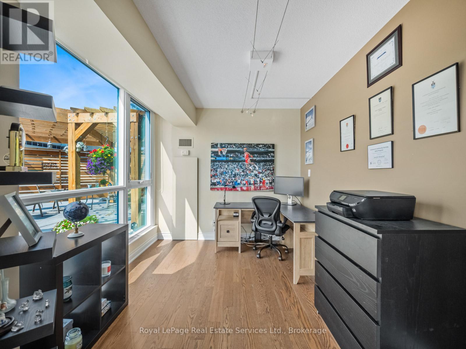 












310 - 415 LOCUST STREET

,
Burlington (Brant),




Ontario
L7S2J2

