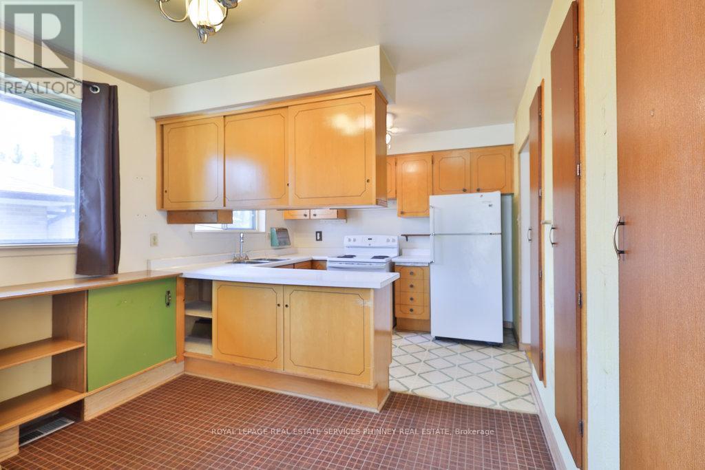 












1608 ROBILLARD ROAD

,
Mississauga,




Ontario
L5J3K7

