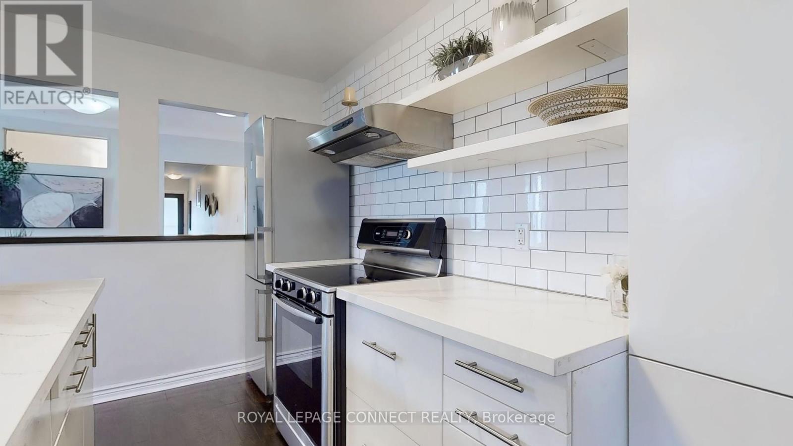 












242 GLEDHILL AVENUE

,
Toronto,




Ontario
M4C5L2

