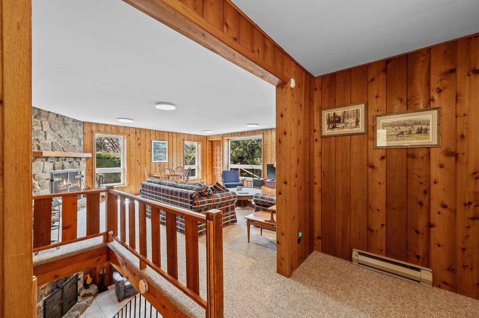









111


Av. St-Denis

,
Saint-Sauveur,




QC
J0R1R3

