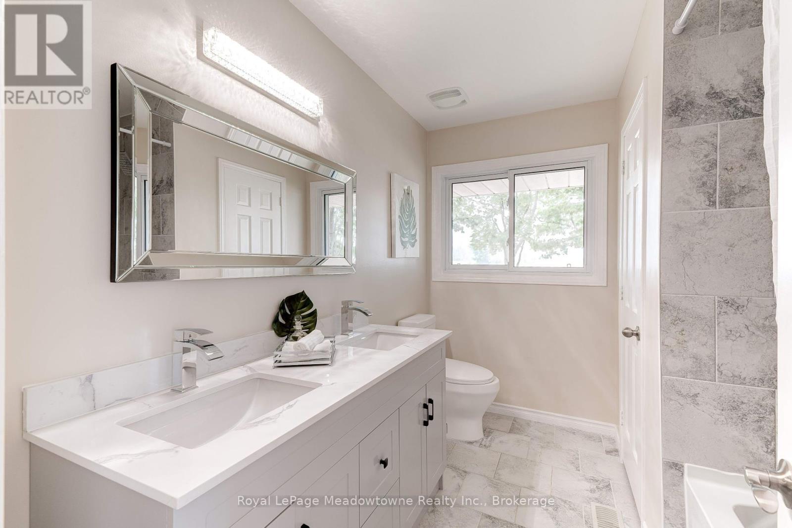 












11511 WINSTON CHURCHILL BOULEVARD

,
Brampton (Northwest Brampton),




Ontario
L7A0A3

