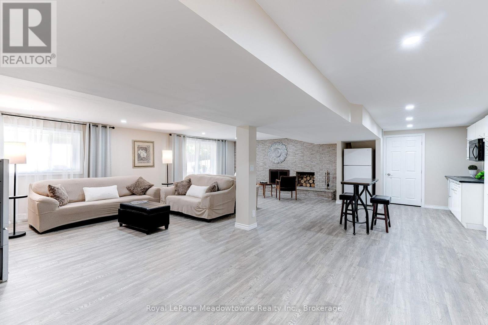 












11511 WINSTON CHURCHILL BOULEVARD

,
Brampton (Northwest Brampton),




Ontario
L7A0A3

