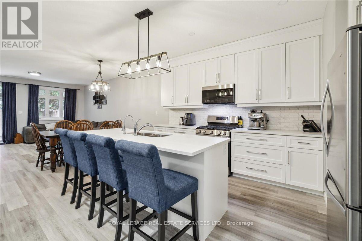 












6 - 44 MAIN STREET

,
East Zorra-Tavistock,




Ontario
N0J1M0

