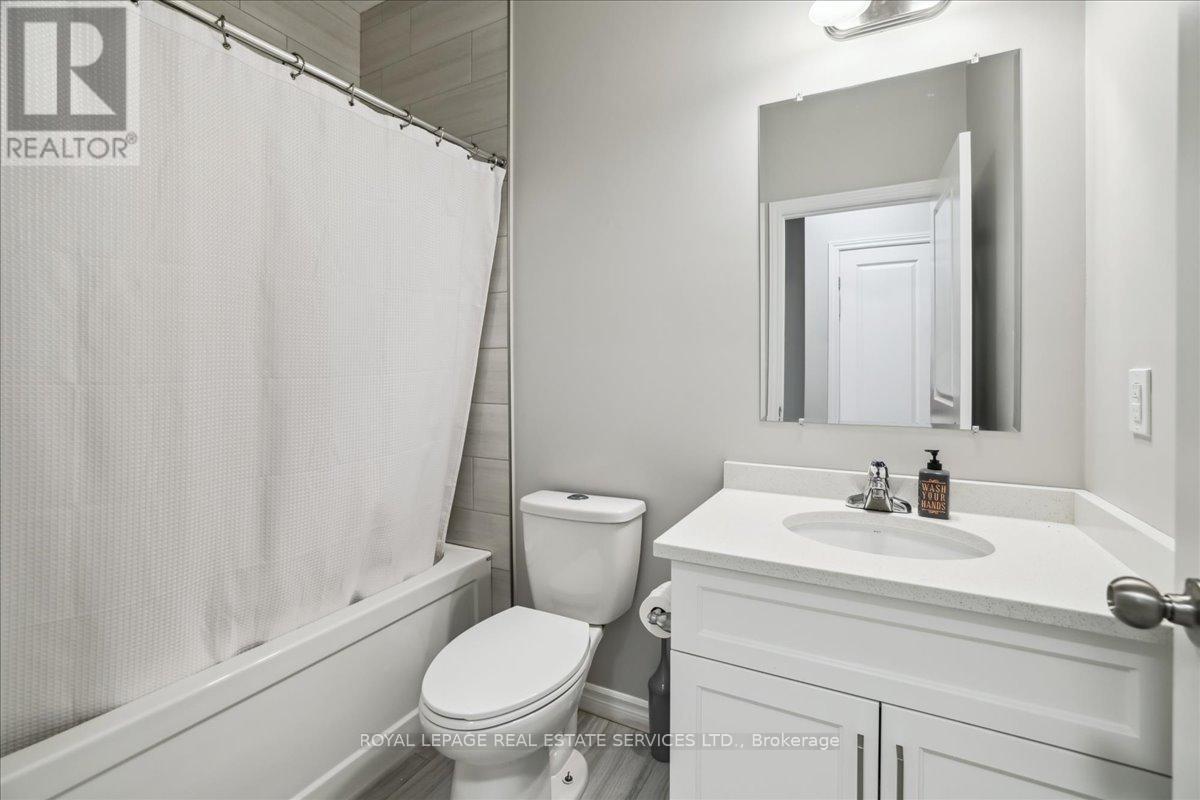 












6 - 44 MAIN STREET

,
East Zorra-Tavistock,




Ontario
N0J1M0

