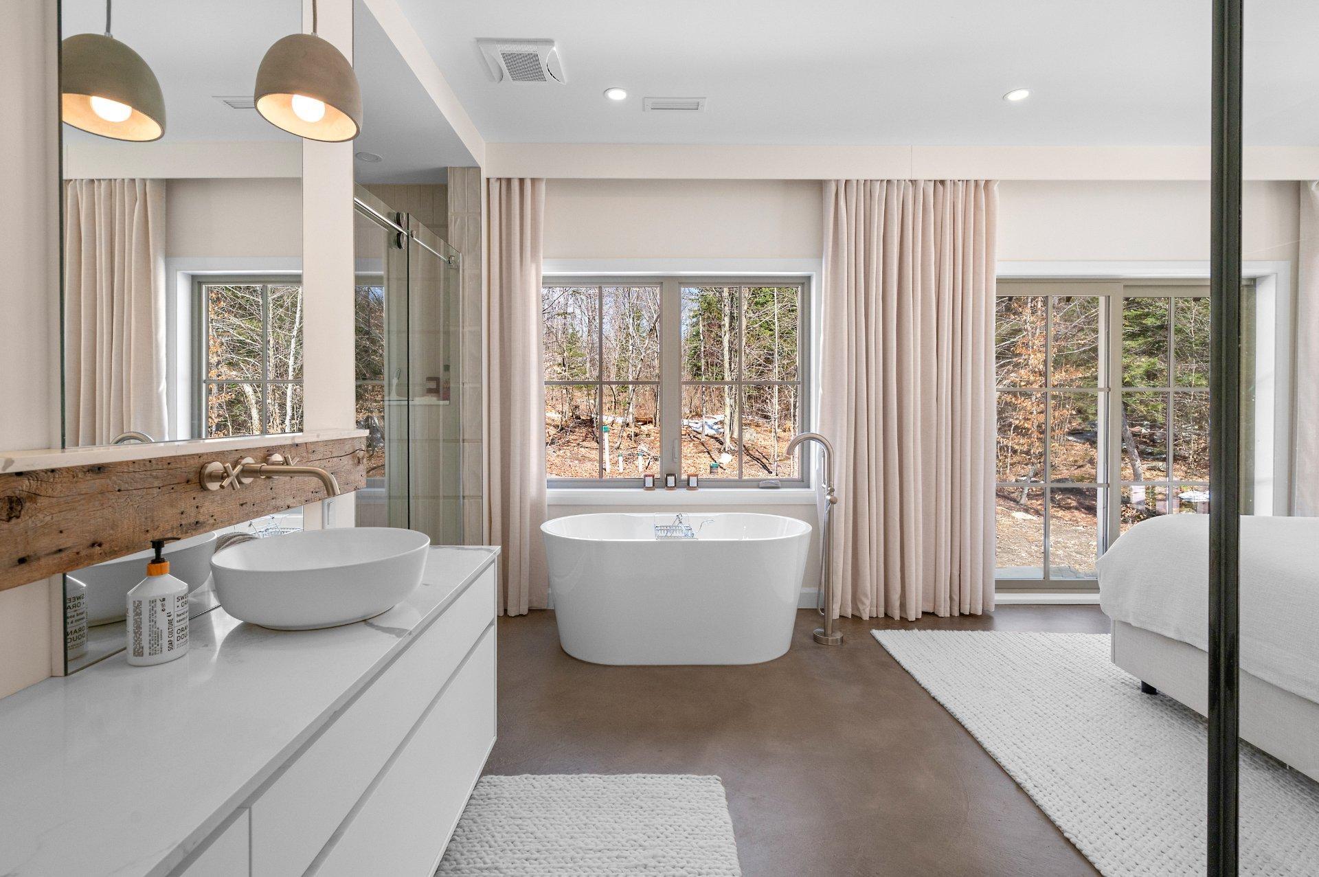 









166


Ch. du Lac-Noiret

,
Wentworth-Nord,




QC
J0T1Y0

