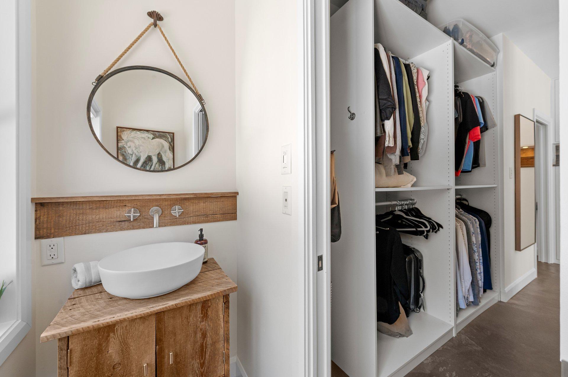 









166


Ch. du Lac-Noiret

,
Wentworth-Nord,




QC
J0T1Y0

