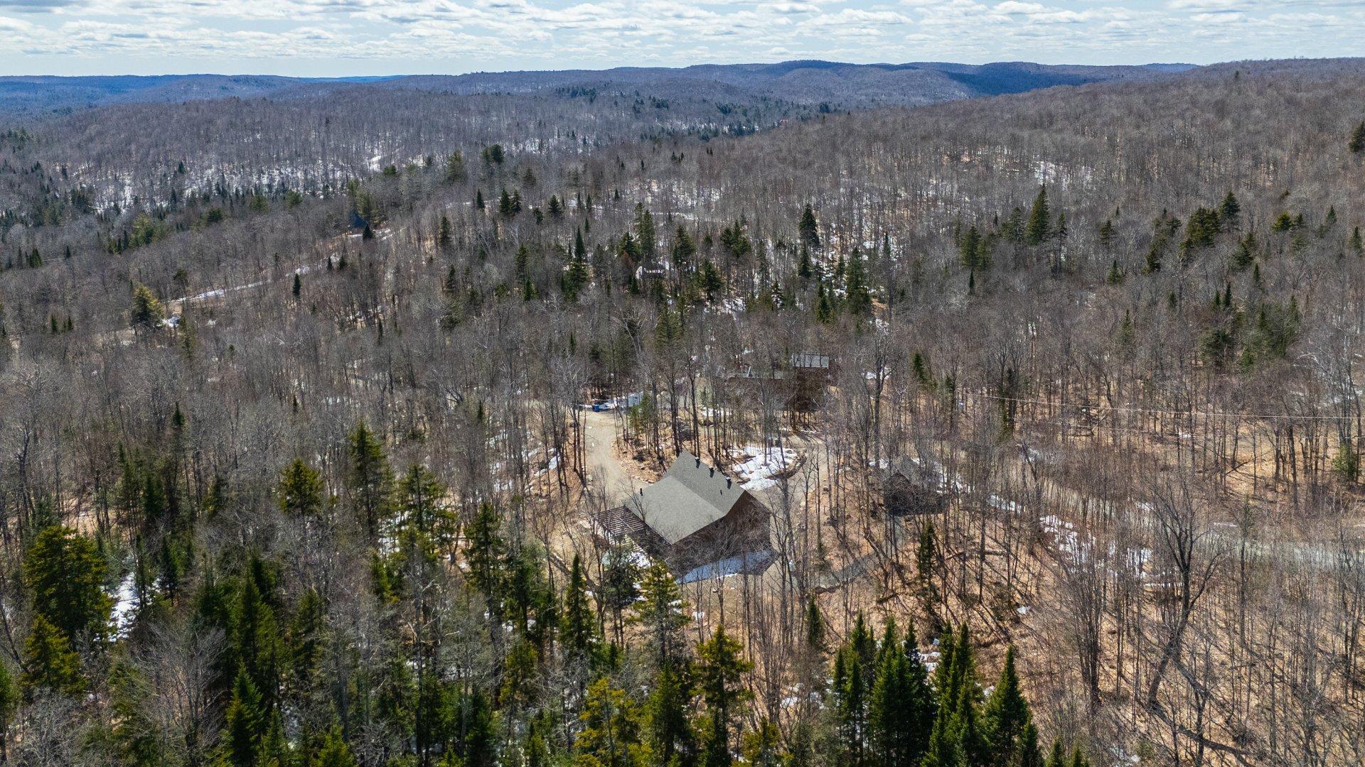 









166


Ch. du Lac-Noiret

,
Wentworth-Nord,




QC
J0T1Y0

