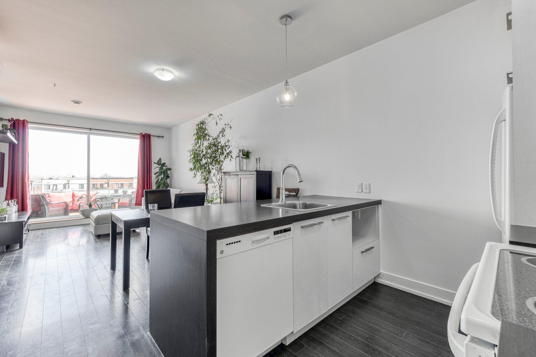 









2310


Rue Marcelle-Ferron

, 404,
Montréal (Mercier/Hochelaga-Maisonneuve),




QC
H1L0A7

