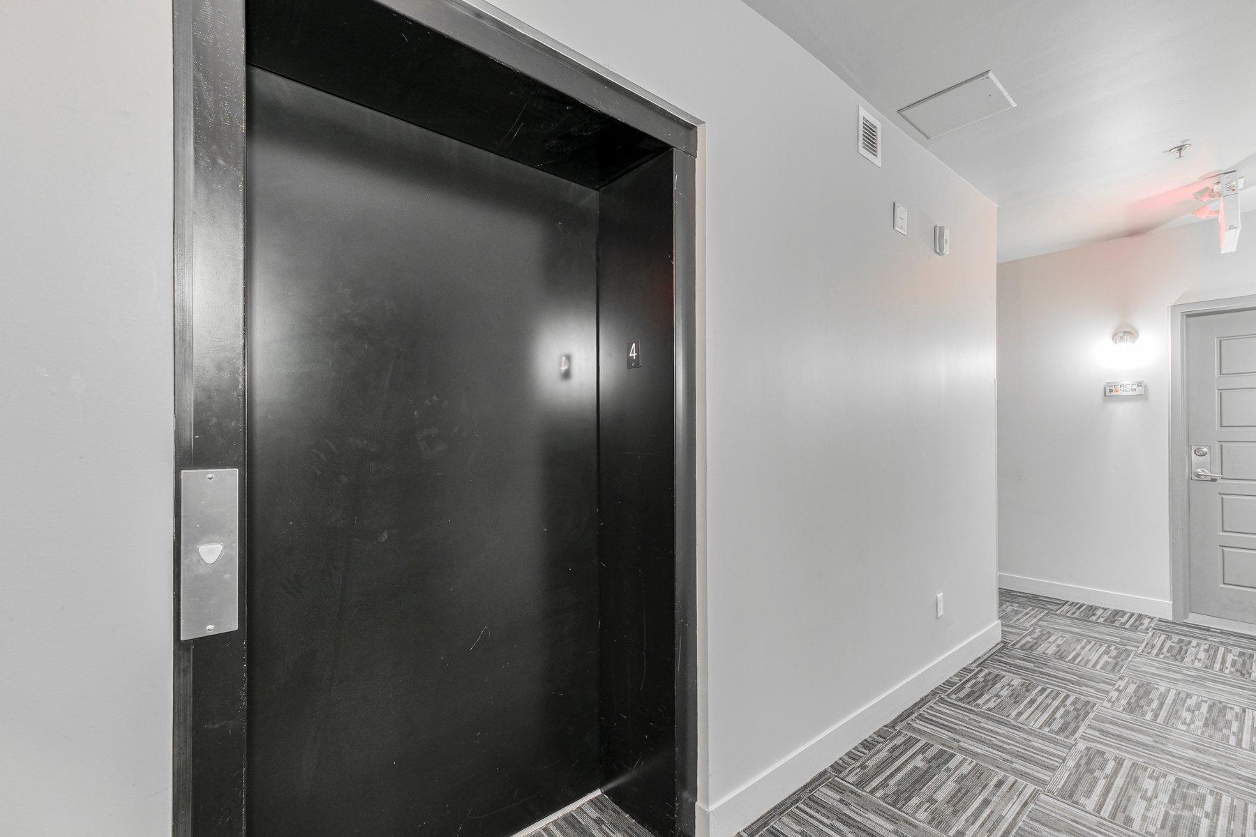 









2310


Rue Marcelle-Ferron

, 404,
Montréal (Mercier/Hochelaga-Maisonneuve),




QC
H1L0A7

