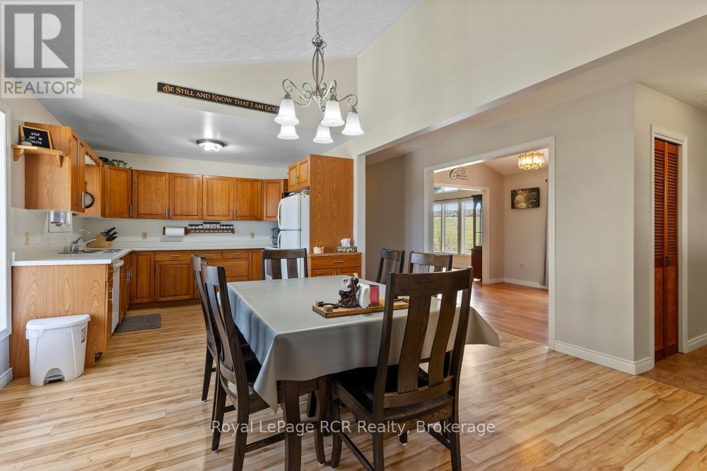 












214333 BASELINE ROAD

,
West Grey,




Ontario
N0G1S0

