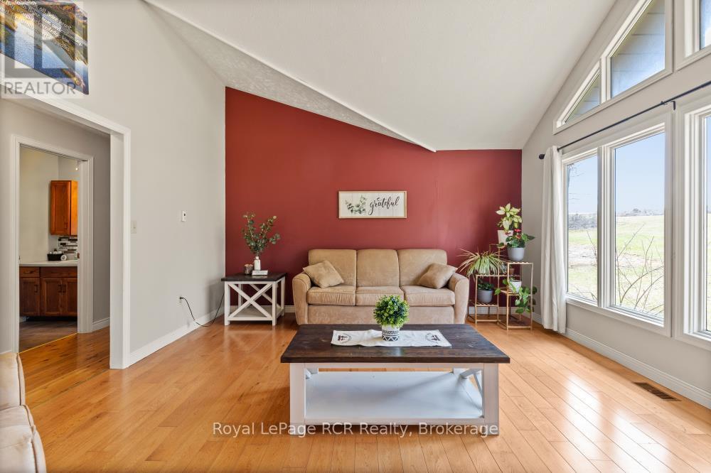 












214333 BASELINE ROAD

,
West Grey,




Ontario
N0G1S0


