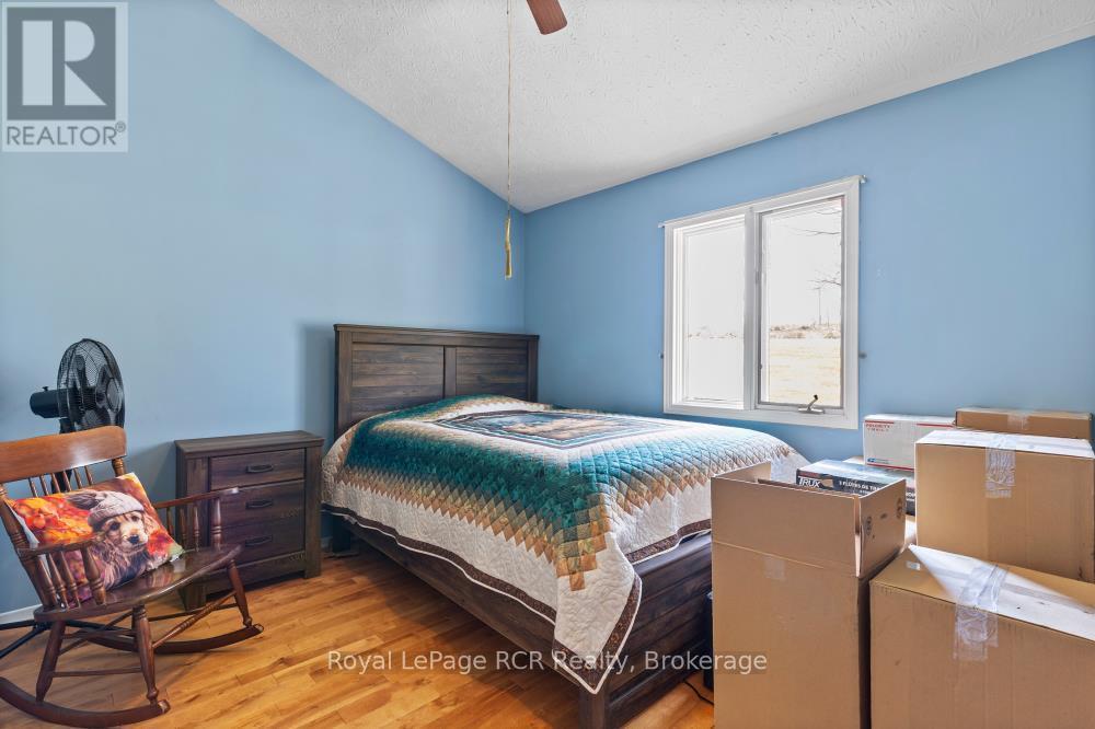 












214333 BASELINE ROAD

,
West Grey,




Ontario
N0G1S0

