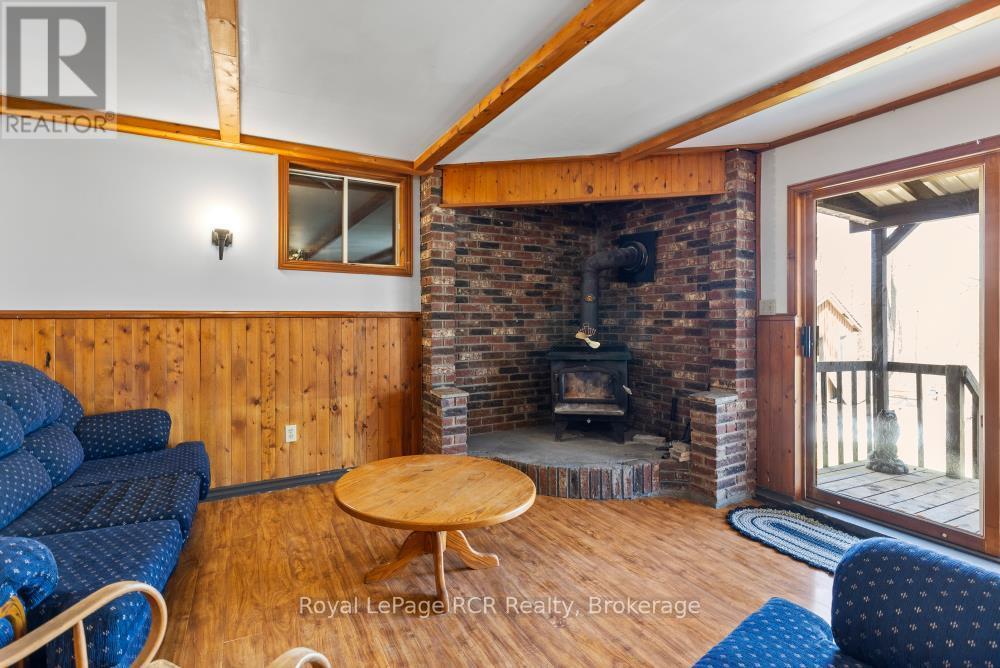 












214333 BASELINE ROAD

,
West Grey,




Ontario
N0G1S0

