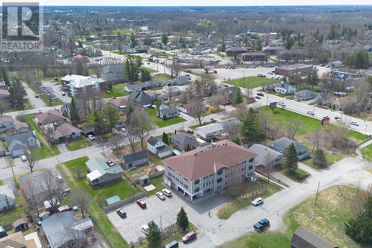 












201 - 22 WELLAND STREET

,
Perth,




Ontario
K7H3H7

