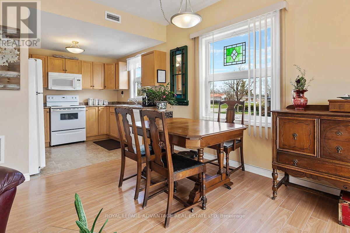 












201 - 22 WELLAND STREET

,
Perth,




Ontario
K7H3H7


