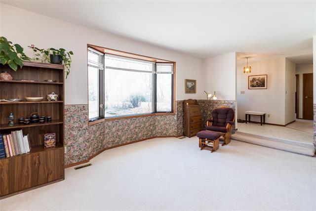 









1194


ANDRECHUK

RD,
Ritchot Rm,




MB
R5A 1E7

