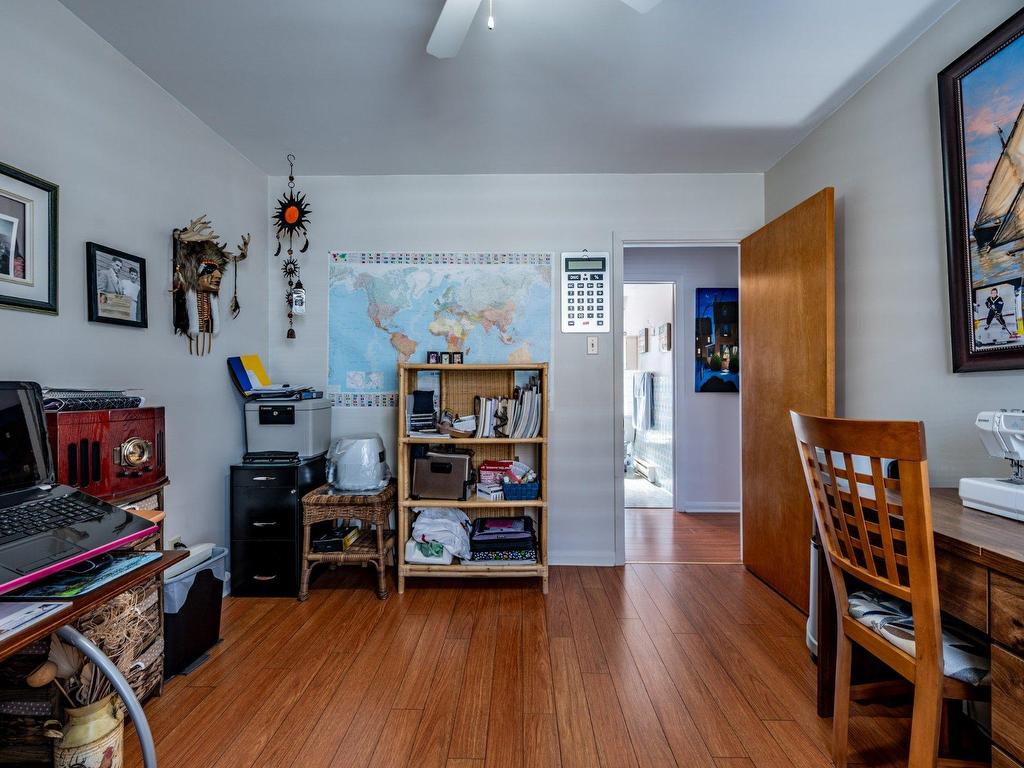 









869

 - 873


Rue Guilbert

,
Trois-Rivières,




QC
G8T5V3

