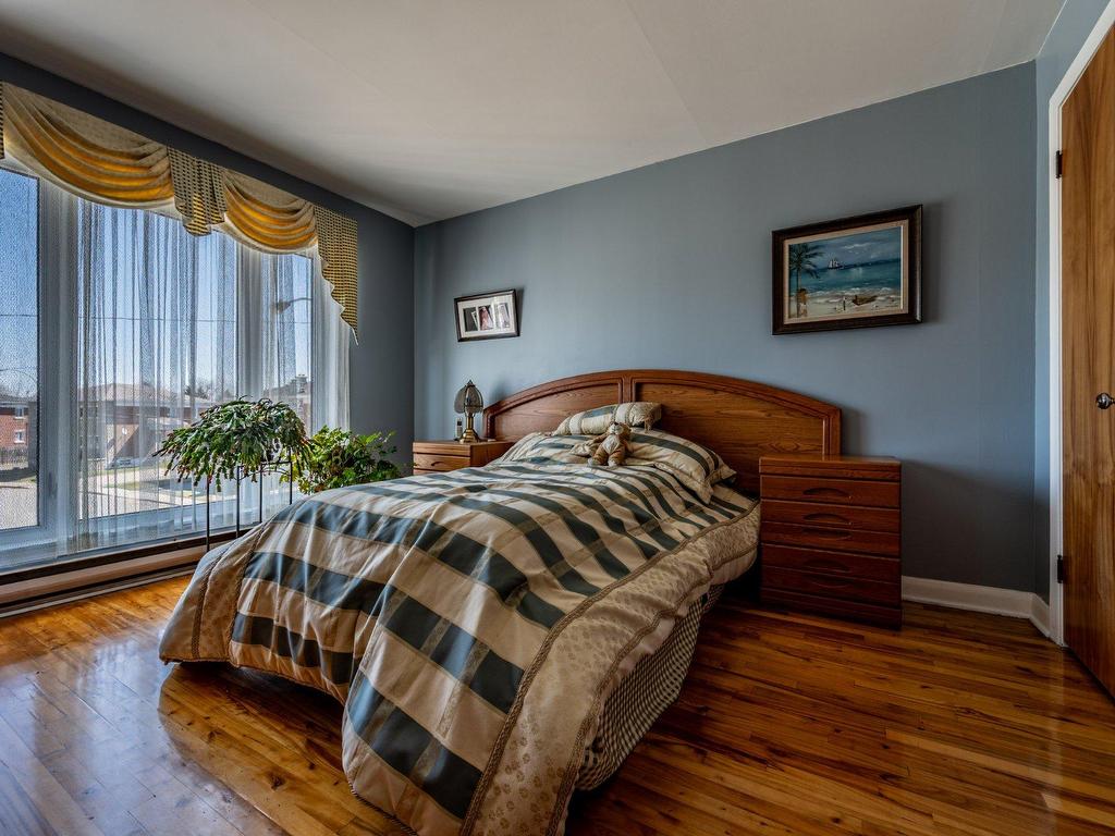 









869

 - 873


Rue Guilbert

,
Trois-Rivières,




QC
G8T5V3

