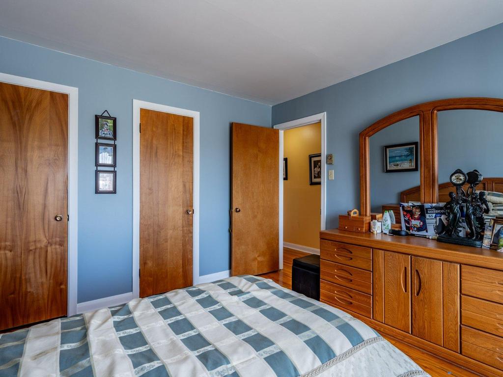 









869

 - 873


Rue Guilbert

,
Trois-Rivières,




QC
G8T5V3

