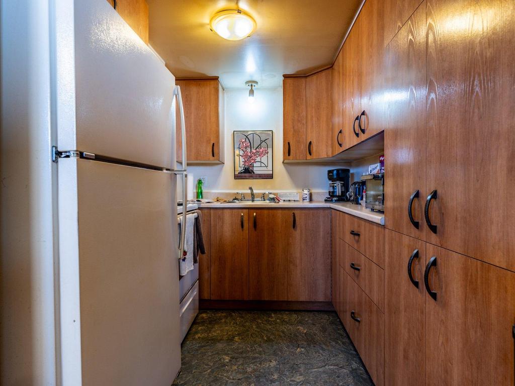 









869

 - 873


Rue Guilbert

,
Trois-Rivières,




QC
G8T5V3

