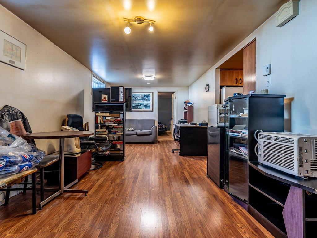 









869

 - 873


Rue Guilbert

,
Trois-Rivières,




QC
G8T5V3

