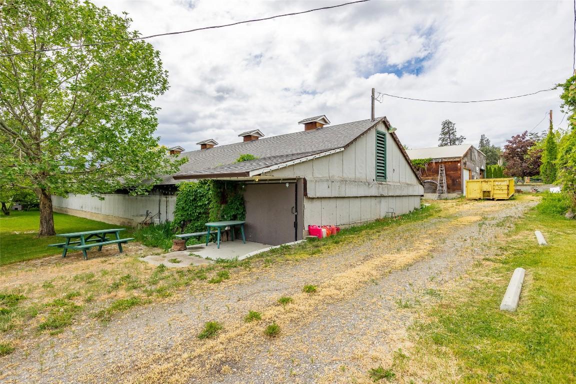 









3544


Elliott

Road,
West Kelowna,




BC
V4T 1N9

