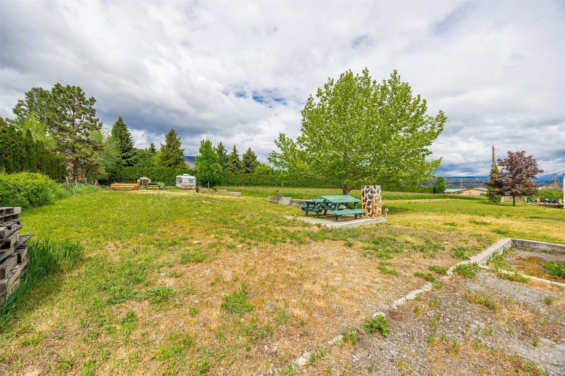 









3544


Elliott

Road,
West Kelowna,




BC
V4T 1N9

