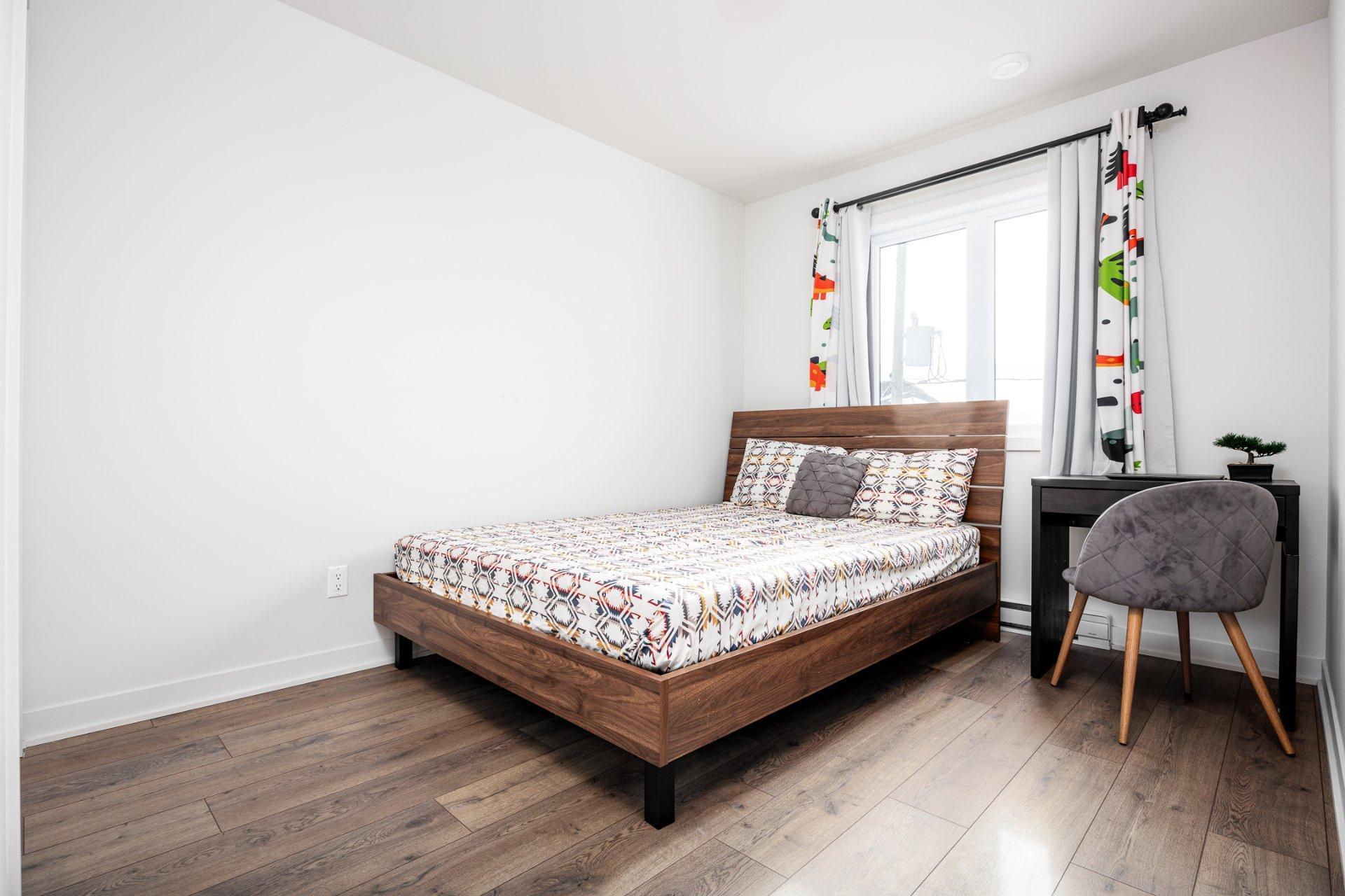 









3260


Rue du Riesling

,
Sainte-Marthe-sur-le-Lac,




QC
J0N1P0

