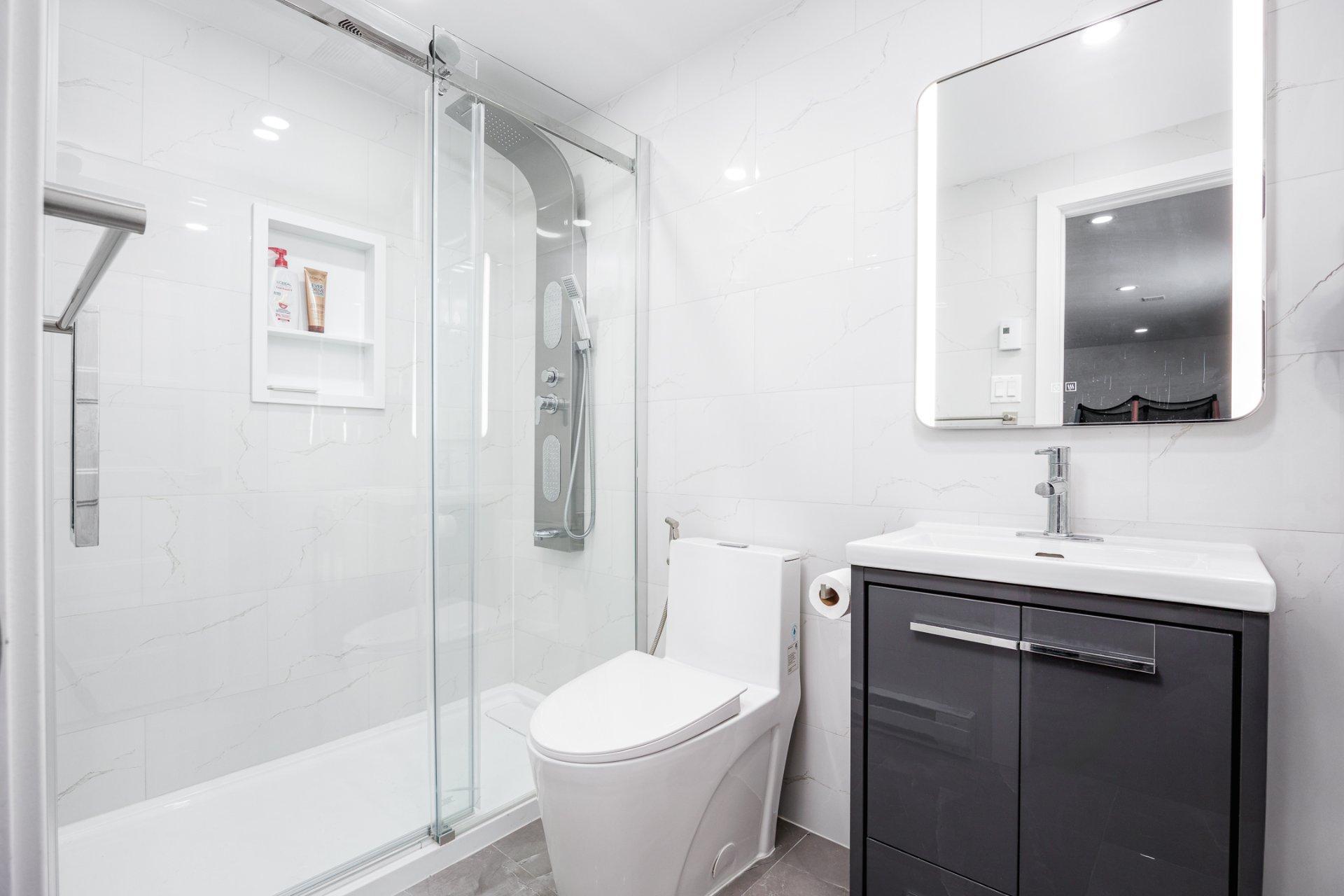









3260


Rue du Riesling

,
Sainte-Marthe-sur-le-Lac,




QC
J0N1P0

